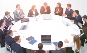 Read more about the article Ai có quyền triệu tập Đại hội cổ đông bất thường? Thẩm quyền và giới hạn theo luật